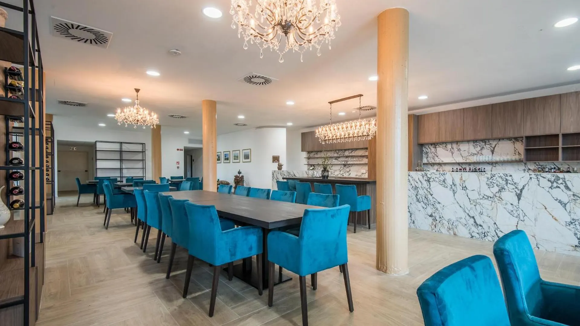 Stunning Apartment In Siena With Kitchen